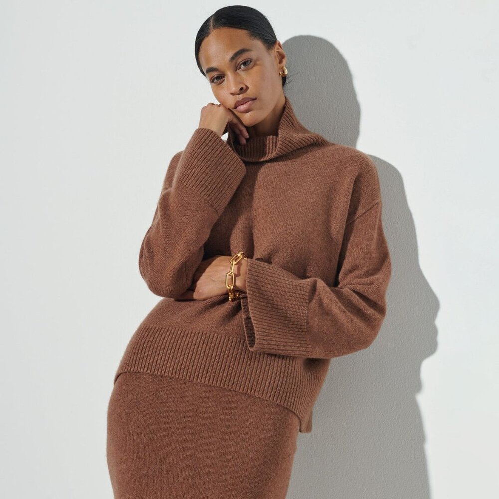 The Reset R Label The Magic Mock Neck in Cedar (Kid’s Size Small)